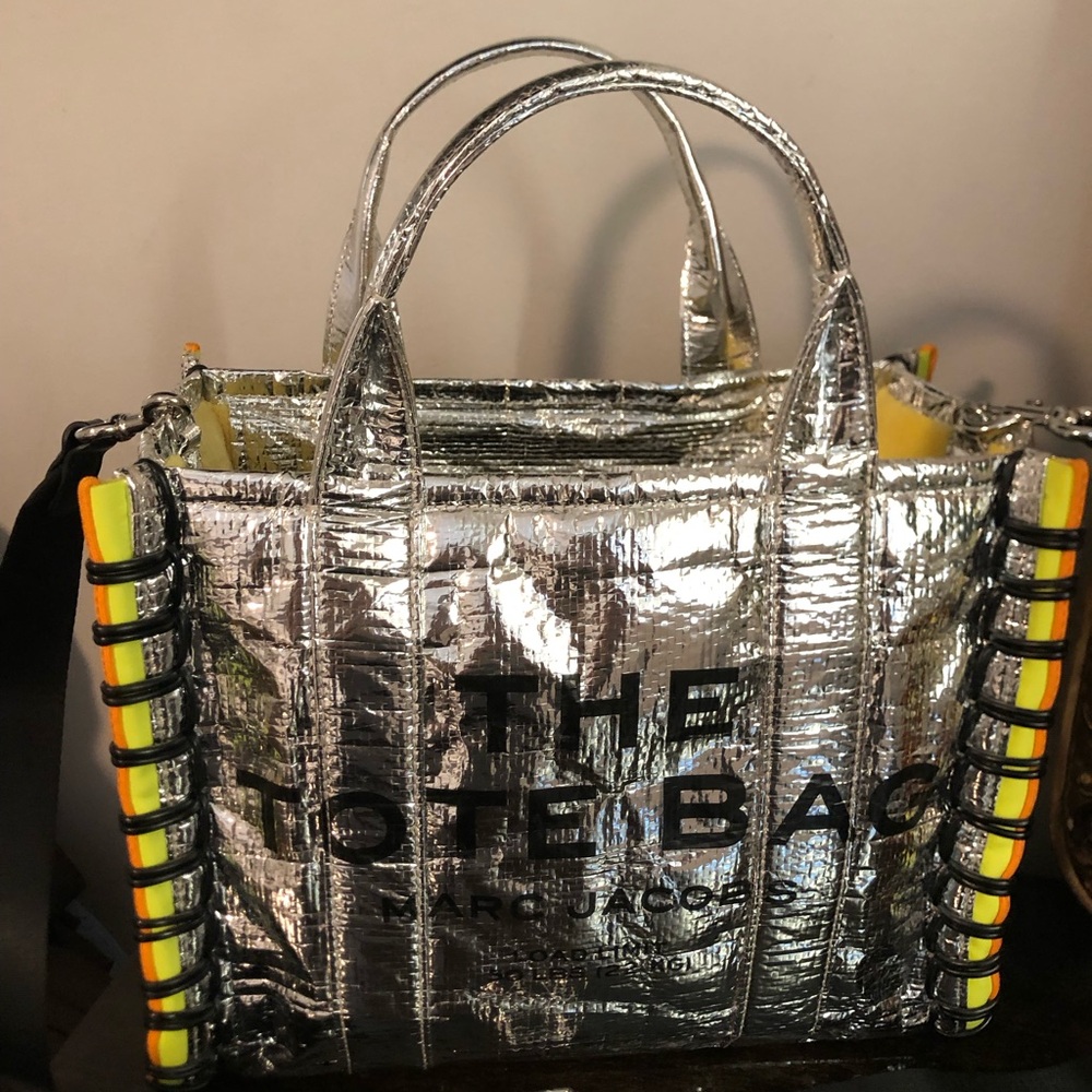 MARC JACOBS THE TOTE MEDIUM SILVER